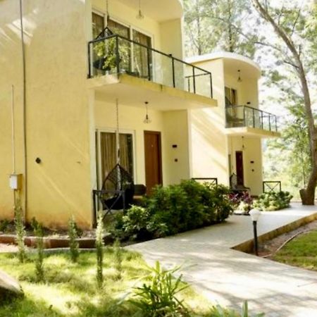 Zeenath Taj Gardens Yelagiri Bagian luar foto