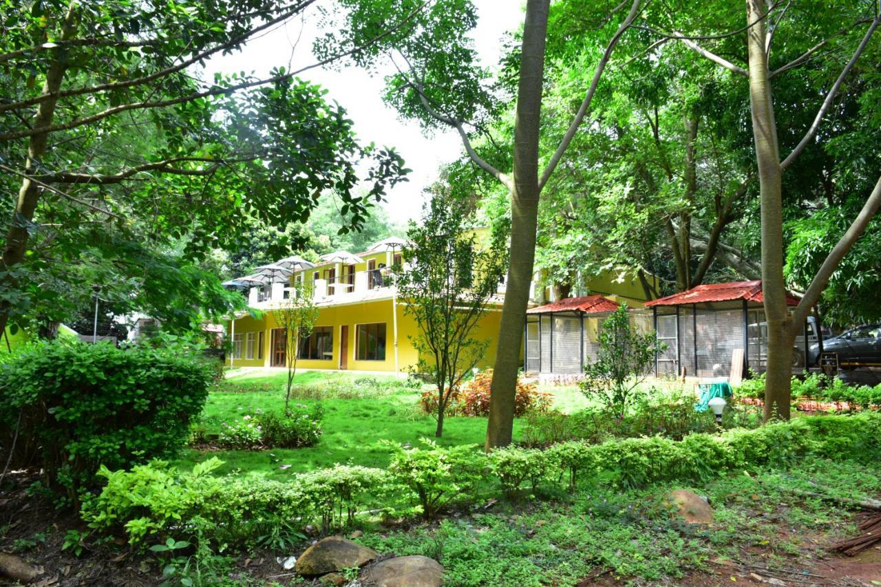 Zeenath Taj Gardens Yelagiri Bagian luar foto