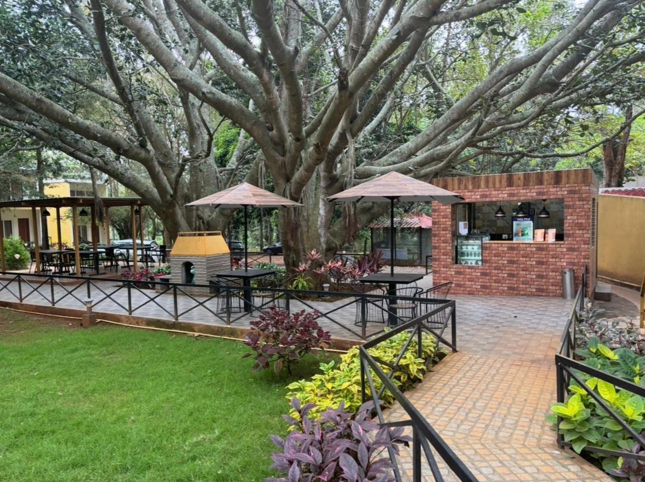 Zeenath Taj Gardens Yelagiri Bagian luar foto