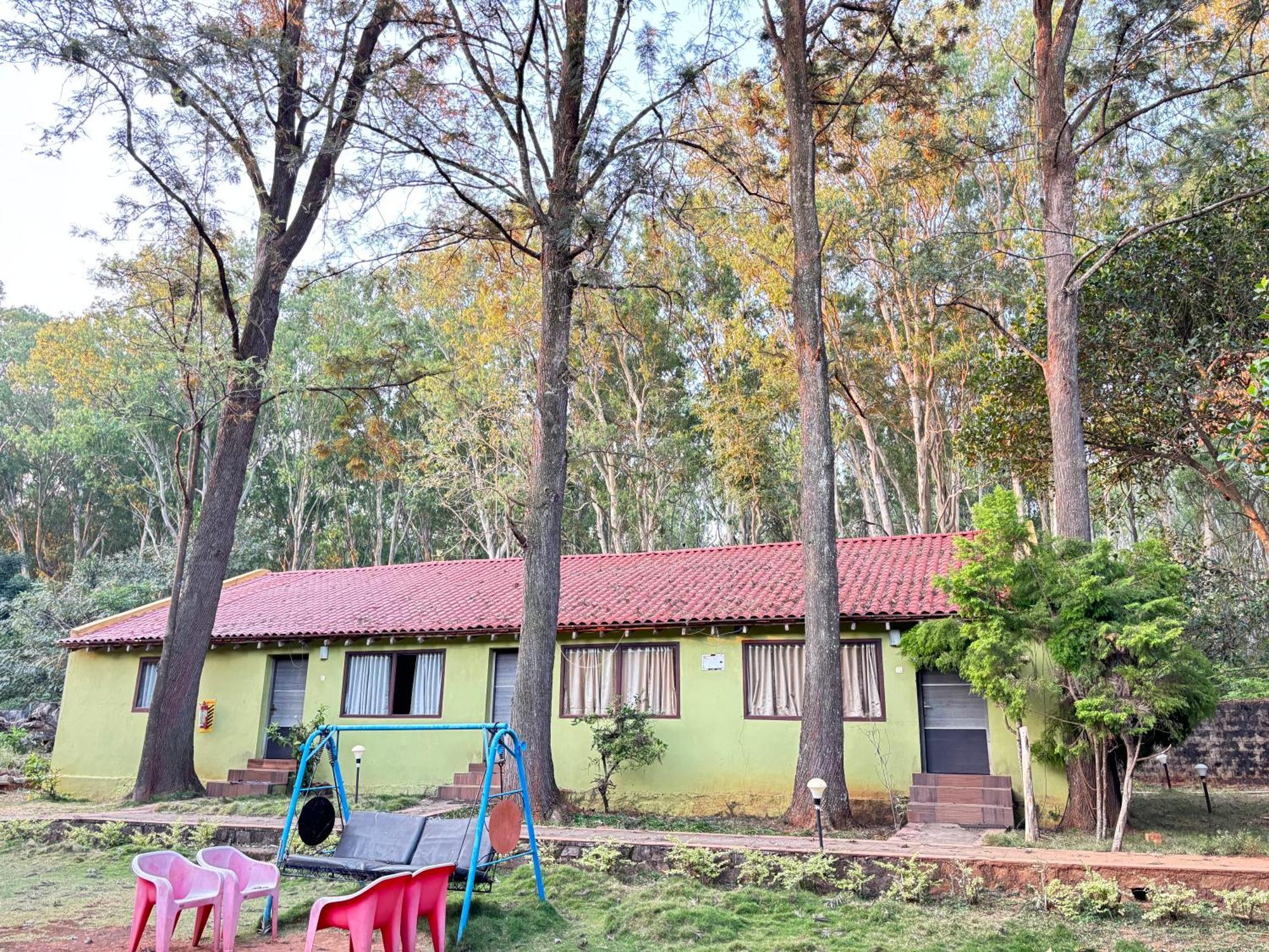 Zeenath Taj Gardens Yelagiri Bagian luar foto